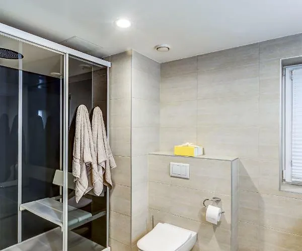 Lägenhet Pallasti Luxury *